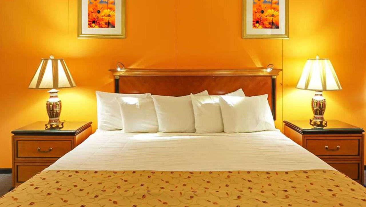เอ็ม สตาร์ นอร์ท แคนตัน Hotel นอร์ธแคนตัน ภายนอก รูปภาพ